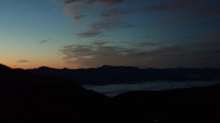 ランプの宿　高峰温泉　夕暮れ
