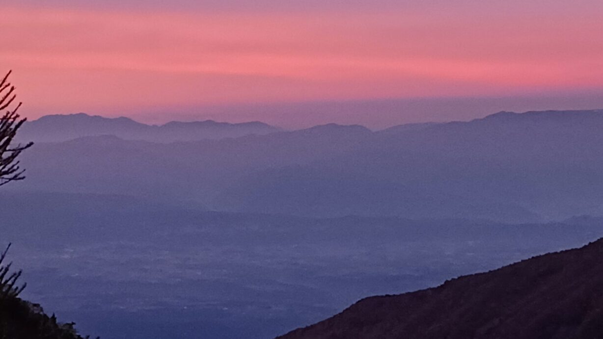 ランプの宿　高峰温泉　朝焼け